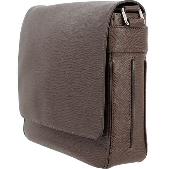 Louis Vuitton Taiga Greasy Brown PM Shoulder Bag - Picture 3 of 8